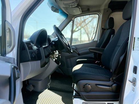 Used 2017 Mercedes-Benz Sprinter 2500 w/ Workspace Access Package image 11