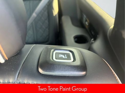 Used 2024 Jeep Grand Wagoneer Series III AWD/4WD image 28