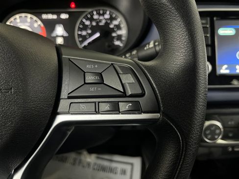 Used 2024 Nissan Versa SV w/ Trunk Package image 58
