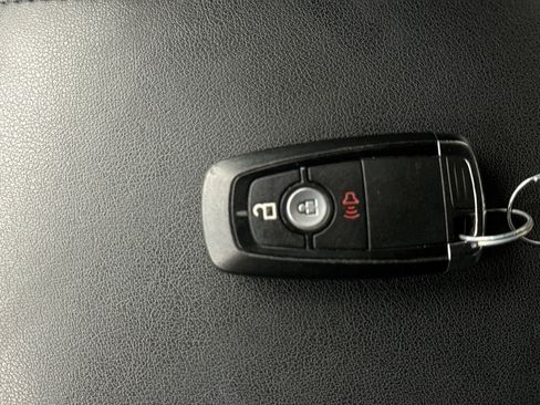 Used 2023 Ford Edge SE AWD/4WD image 21