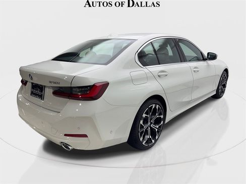 Used 2025 BMW 330i xDrive Sedan w/ Premium Package image 6