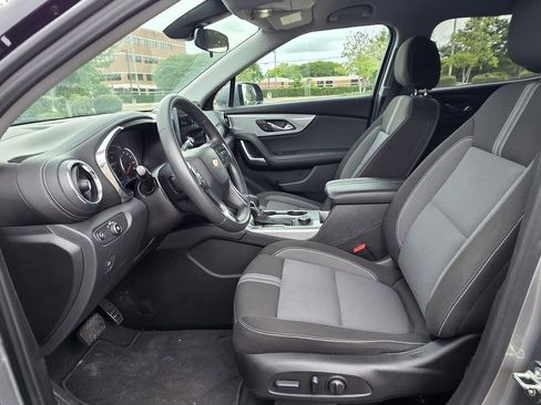 Used 2025 Chevrolet Blazer LT FWD image 6