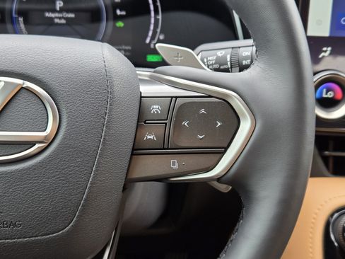 Used 2024 Lexus NX 350h AWD image 36