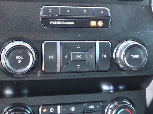 Used 2019 Ford F250 XLT image 24