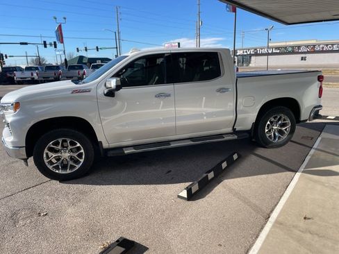 Used 2022 Chevrolet Silverado 1500 LTZ w/ LTZ Convenience Package II image 6
