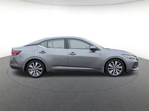 Used 2020 Nissan Sentra SV w/ SV Premium Package image 4