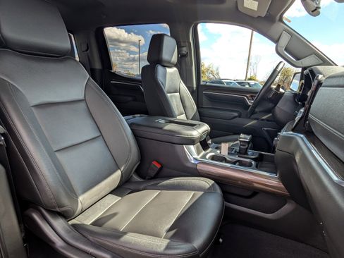 Used 2022 Chevrolet Silverado 1500 LT Trail Boss w/ LT Trail Boss Premium Package image 8