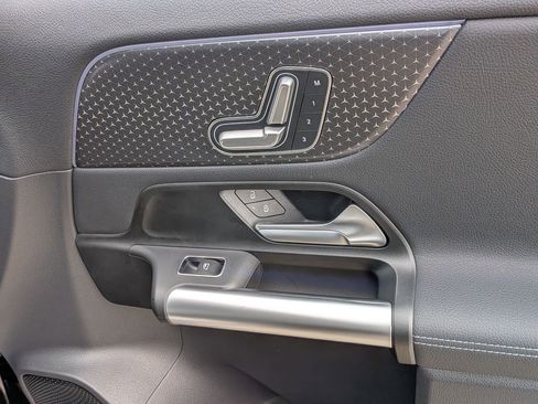 Certified 2025 Mercedes-Benz GLA 250 4MATIC image 34