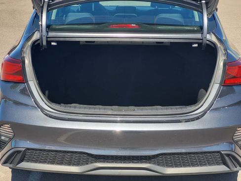 Used 2024 Kia Forte LXS image 27