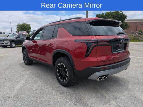 Used 2024 Chevrolet Traverse Z71 w/ Enhanced Driving Package AWD/4WD image 6