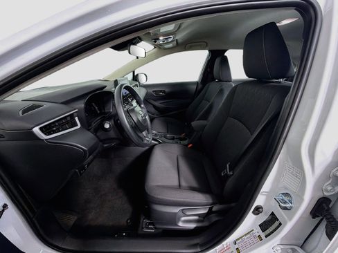 Used 2026 Toyota Corolla LE FWD image 13