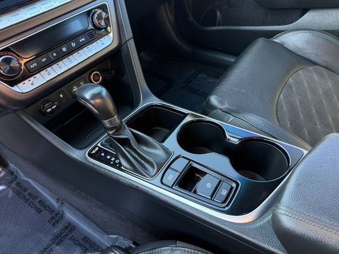 Used 2019 Hyundai Sonata Sport w/ Tech Package 03 image 13