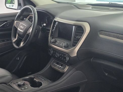 Certified 2023 GMC Acadia Denali w/ Denali Ultimate Package AWD/4WD image 8