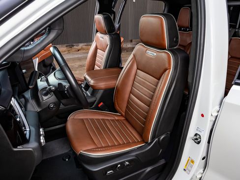 Used 2023 GMC Sierra 1500 Denali Ultimate image 29