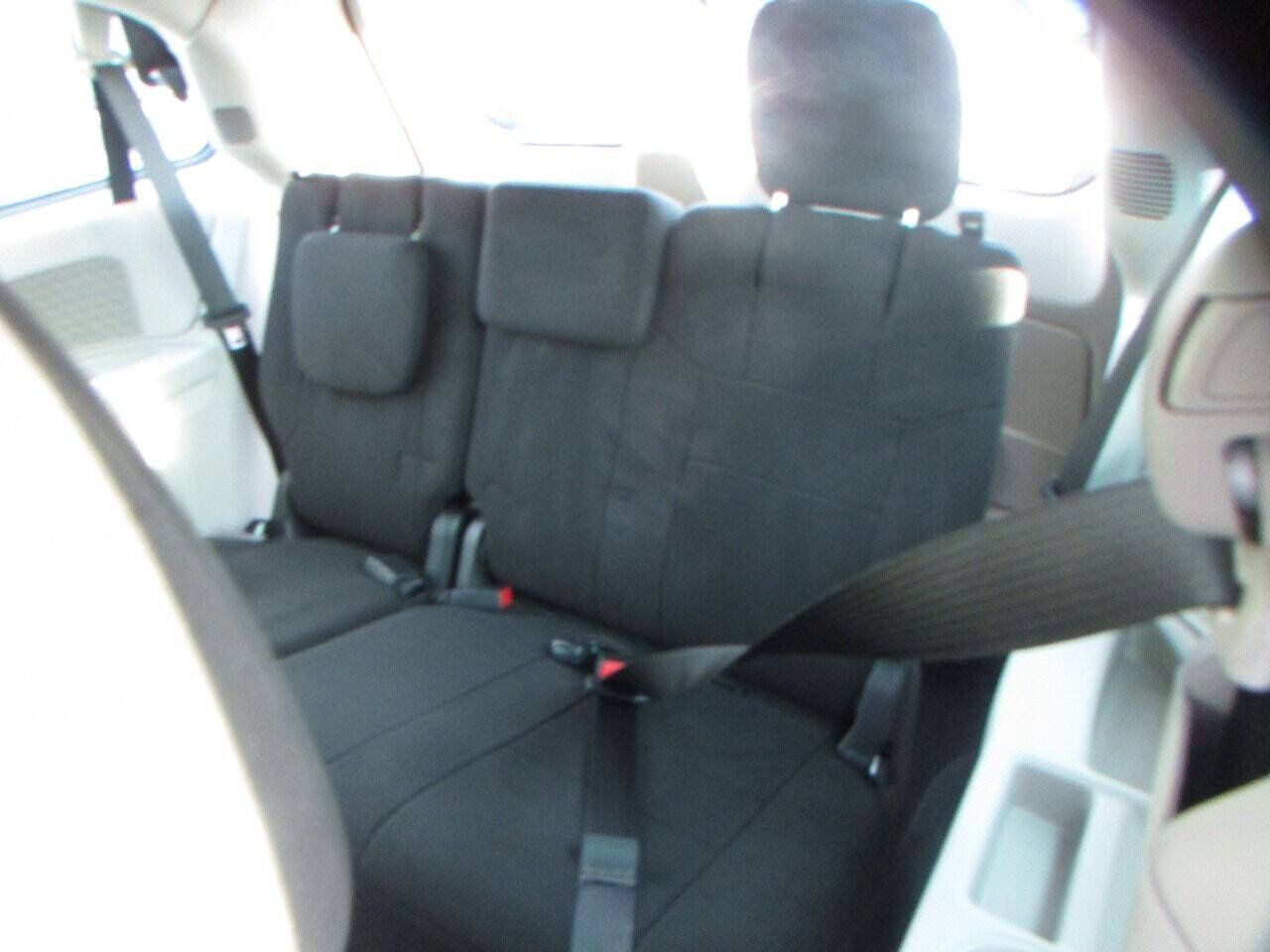 Used 2013 Dodge Grand Caravan American Value Package FWD image 8
