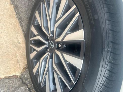 Used 2023 Nissan Altima 2.5 SV w/ SV Premium Package image 31