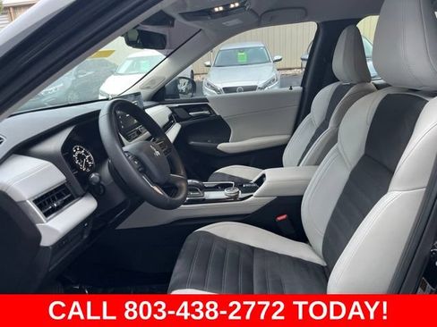 Used 2025 Mitsubishi Outlander SE AWD/4WD image 8