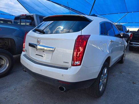 Used 2016 Cadillac SRX Luxury w/ Driver Awareness Package AWD/4WD image 4