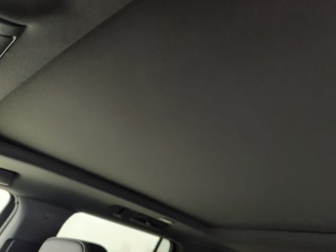 Used 2025 GMC Yukon Denali w/ Sun & Power Step Package image 14