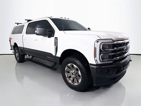 Used 2025 Ford F350 King Ranch image 7