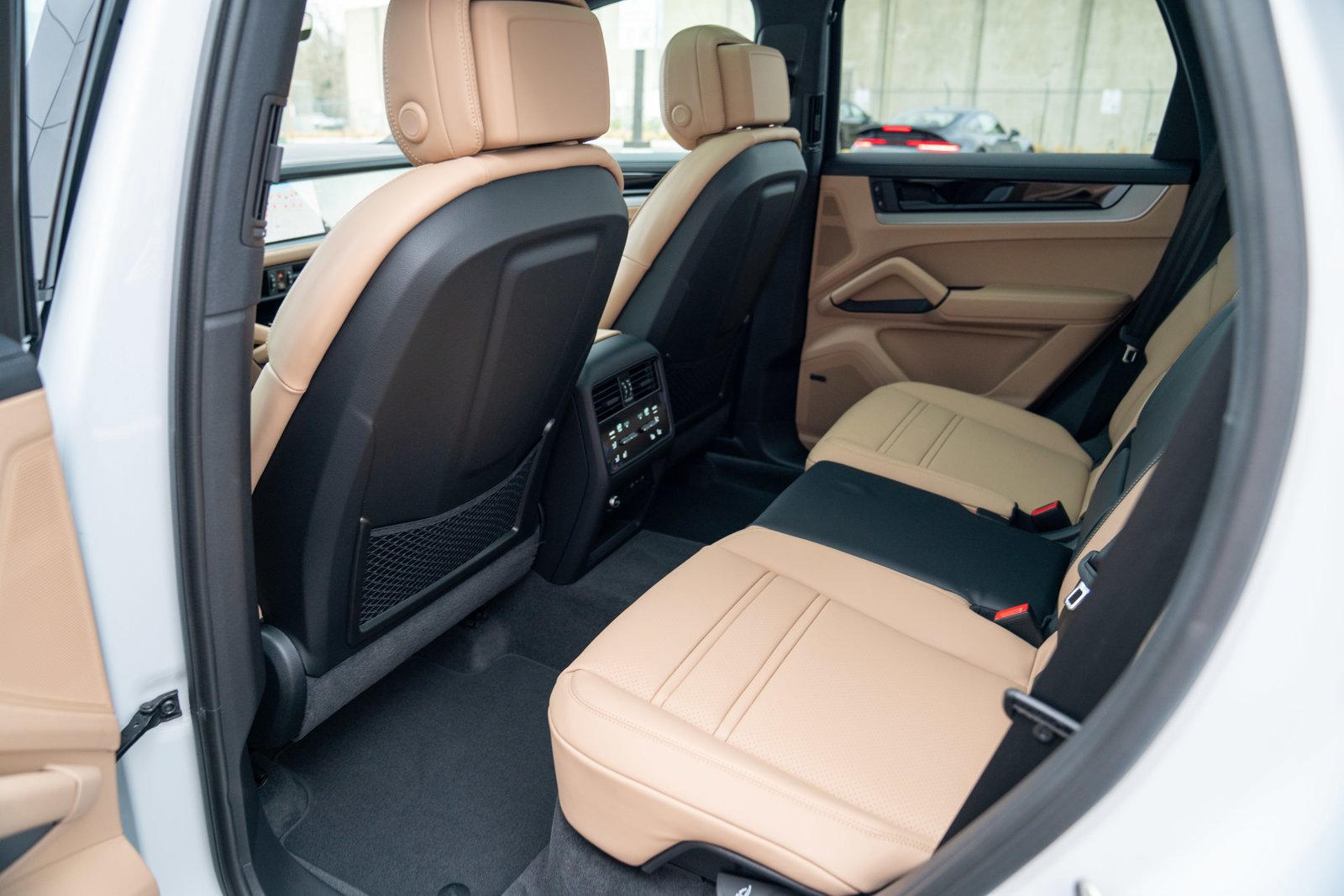 Certified 2026 Porsche Cayenne AWD/4WD image 22