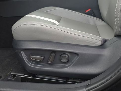 Used 2026 Toyota Camry SE w/ Convenience Package FWD image 29