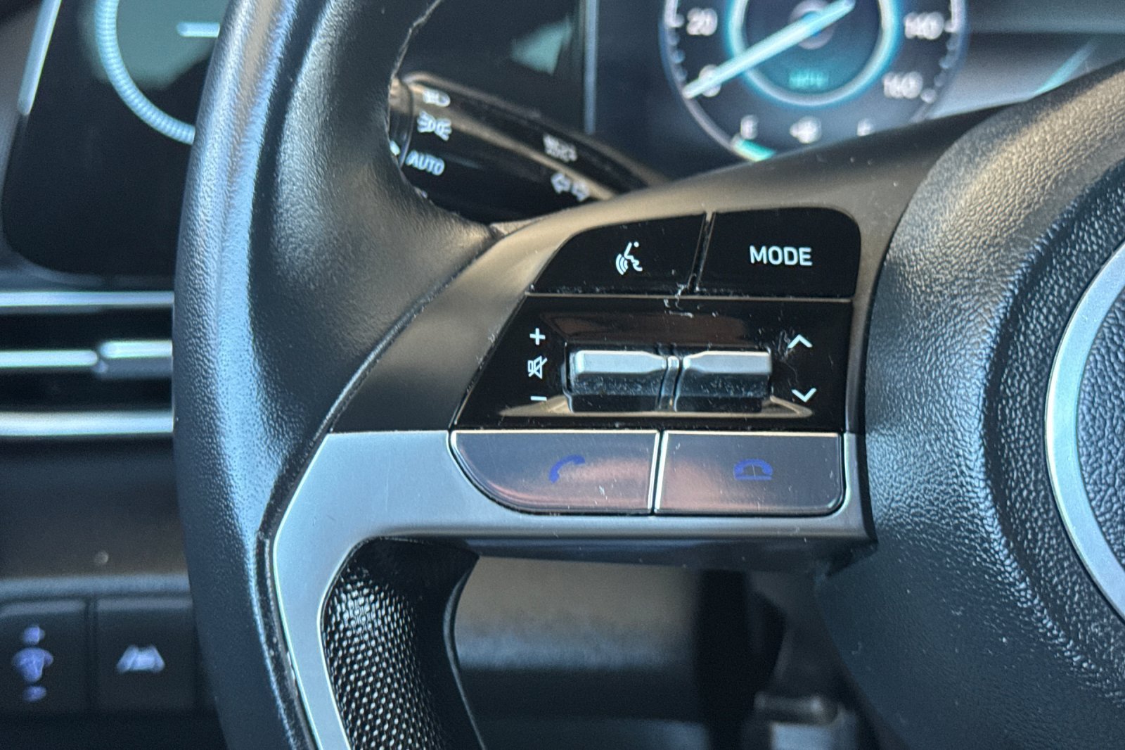 Used 2023 Hyundai Elantra SEL w/ Convenience Package FWD image 28