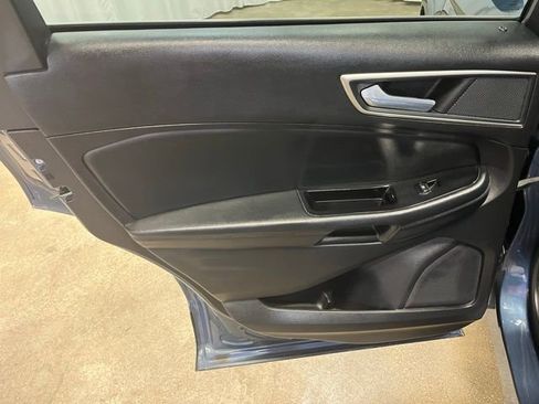 Used 2019 Ford Edge SEL w/ Equipment Group 201A image 26
