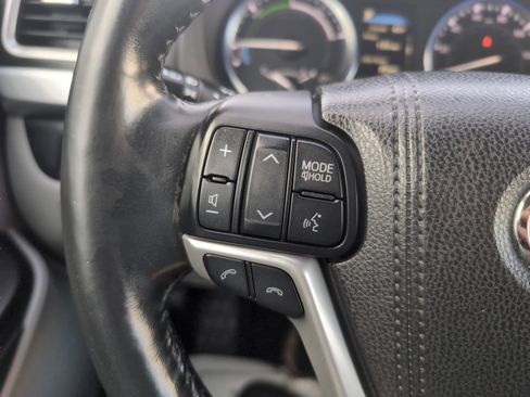 Used 2018 Toyota Highlander Limited Platinum image 27