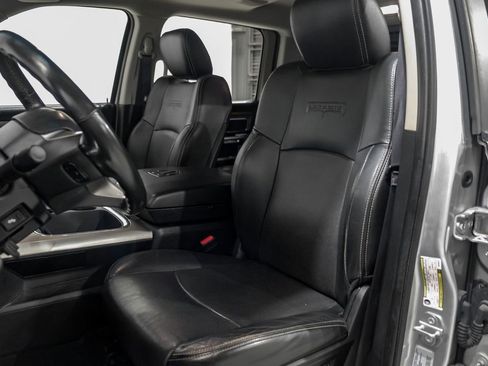 Used 2016 RAM 3500 Laramie image 31