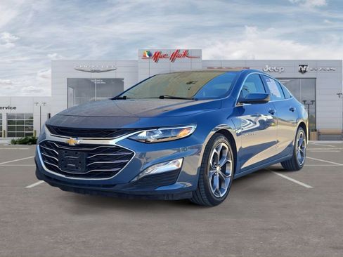 Used 2024 Chevrolet Malibu LT image 1