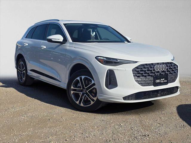 New 2026 Audi Q5 Premium Plus AWD/4WD image 1
