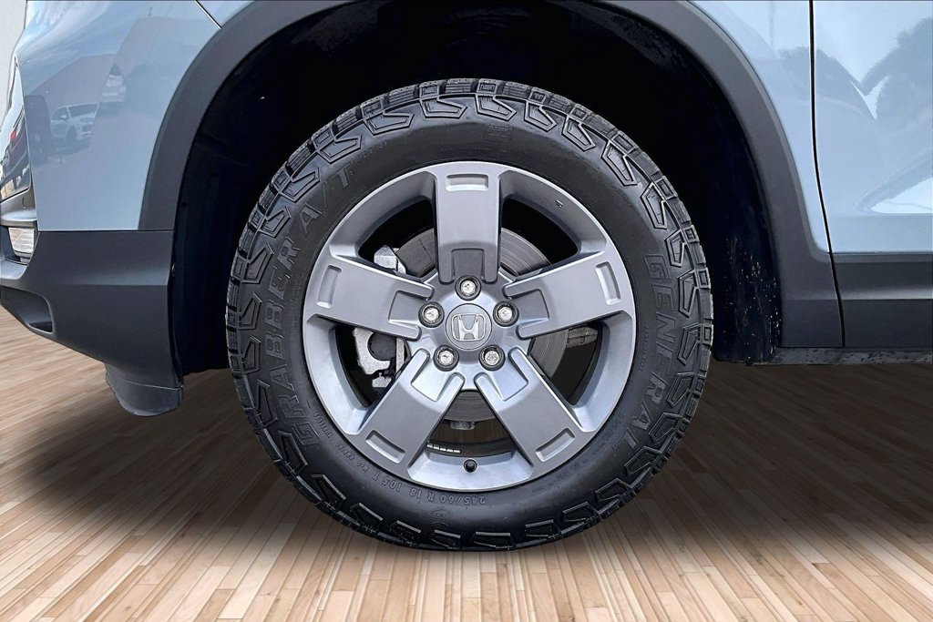 Used 2025 Honda Ridgeline TrailSport image 8