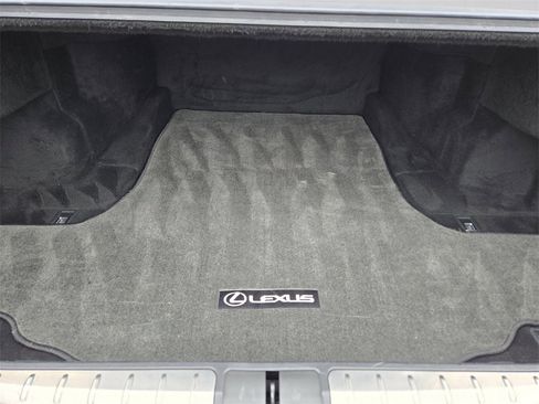 Used 2018 Lexus LS 500 image 32