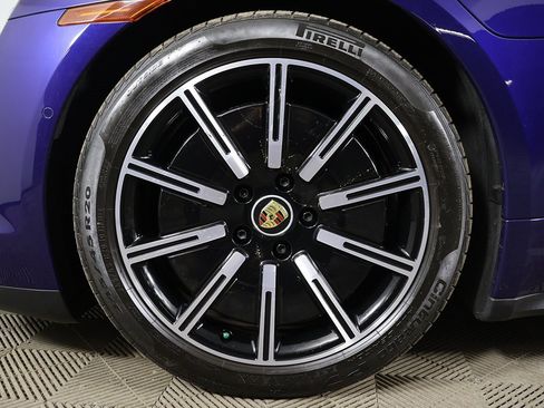 Used 2023 Porsche Taycan image 22