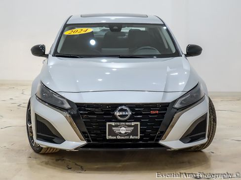 Used 2024 Nissan Altima 2.5 SR w/ SR Premium Package image 5