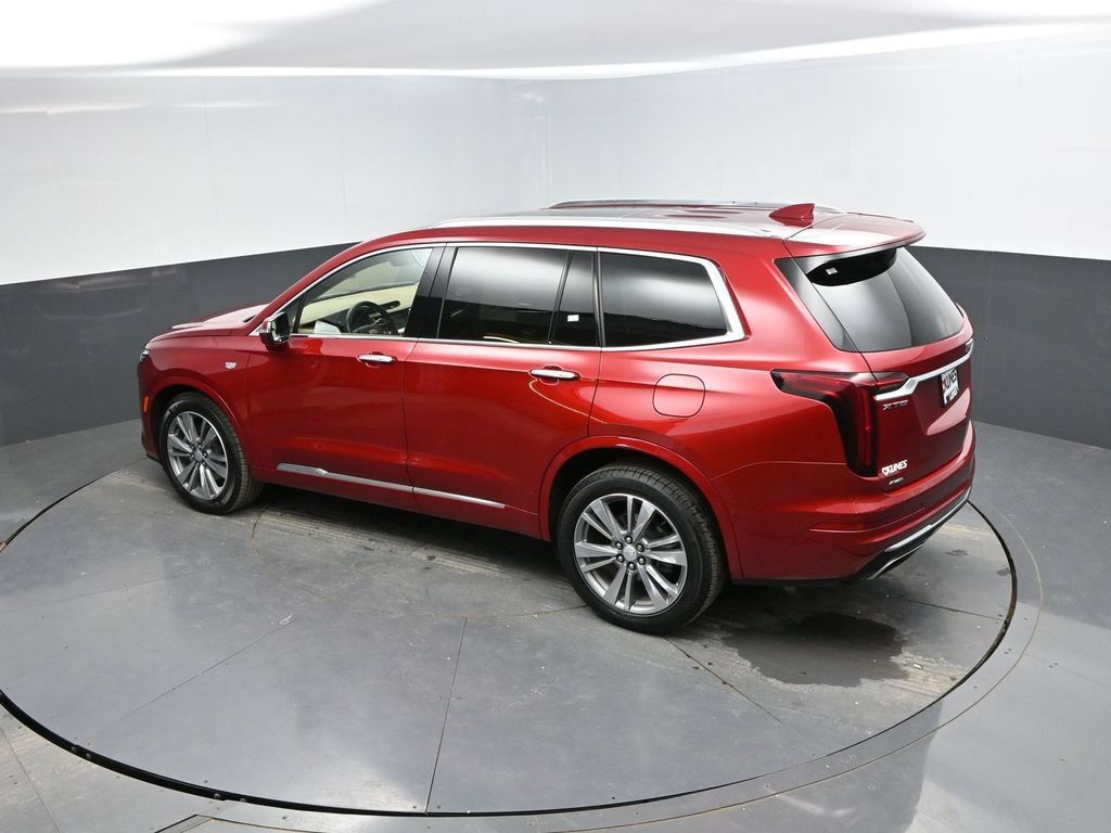 Used 2021 Cadillac XT6 Premium Luxury w/ Platinum Package AWD/4WD image 31