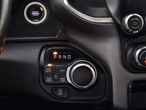 Used 2021 RAM 1500 Big Horn AWD/4WD image 18