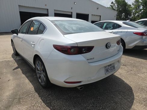 Used 2025 MAZDA MAZDA3 s FWD image 8