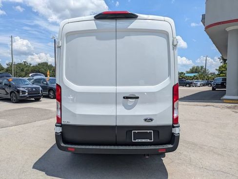 Used 2022 Ford E-Transit Medium Roof RWD image 5