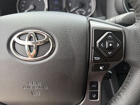 Used 2022 Toyota Tacoma SR5 w/ Technology Package RWD image 28