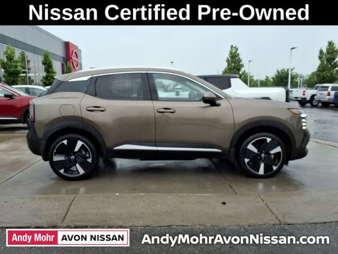 Certified 2025 Nissan Kicks SR AWD/4WD image 8