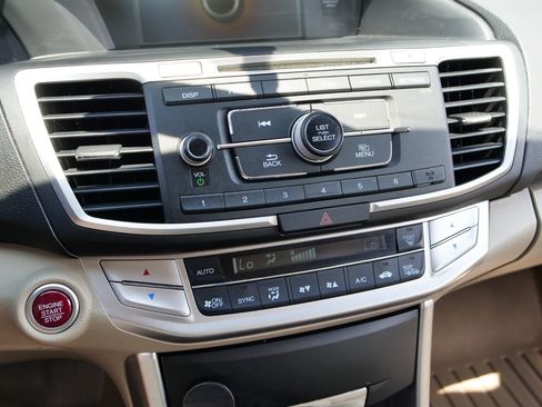 Used 2015 Honda Accord EX image 15