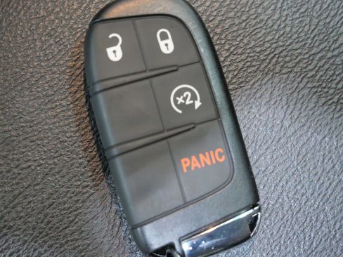 Used 2025 Jeep Compass Limited w/ High Altitude Package AWD/4WD image 28