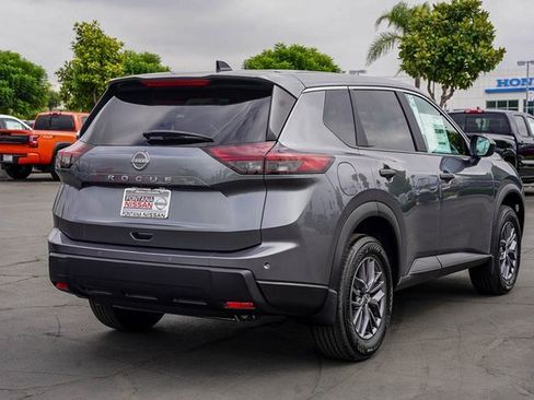 New 2026 Nissan Rogue S image 7