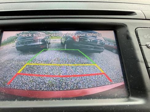 Used 2015 Kia Sorento LX AWD/4WD image 12