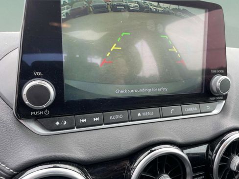 Used 2024 Nissan Sentra SV FWD image 27