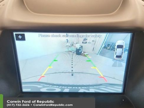 Used 2019 Ford Escape SEL FWD image 15