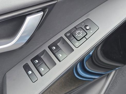 Certified 2023 Kia Niro Wind w/ Wind Preserve Package FWD image 24