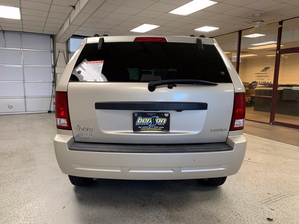 Used 2007 Jeep Grand Cherokee Laredo RWD image 5